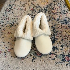 NEW Pottery Barn Faux Fur Booties